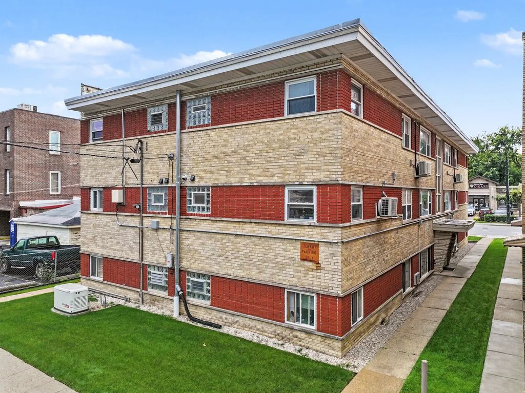 6043 N Northwest Highway 5, Chicago, 60631
