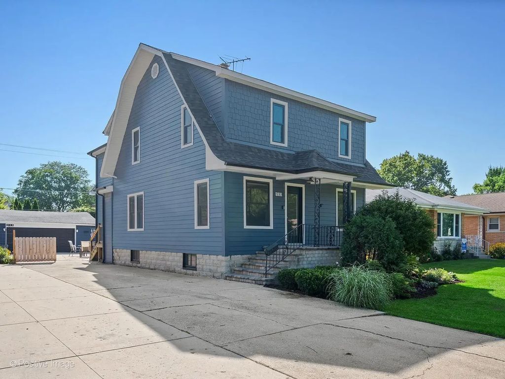 533 8th Avenue, La Grange