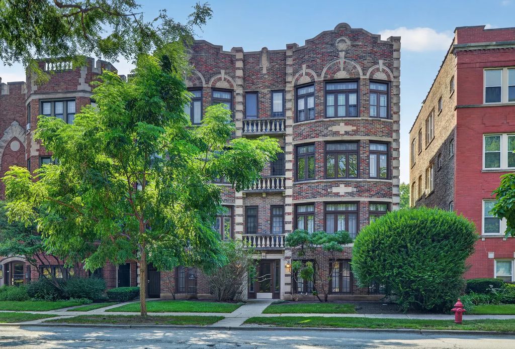 426 S Austin Boulevard 3s, Oak Park