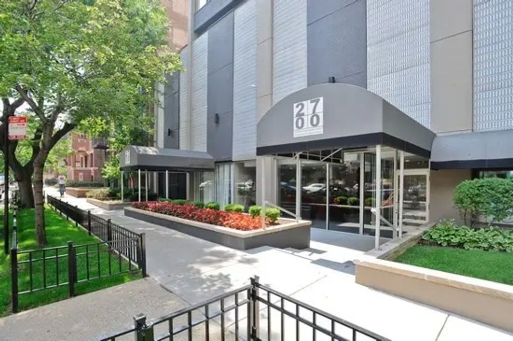 2700 N Hampden Court 7a, Chicago