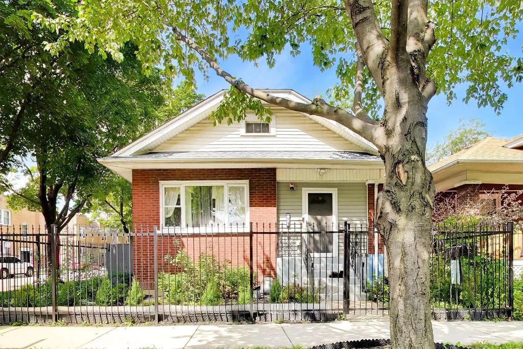 932 S Mayfield Avenue, Chicago