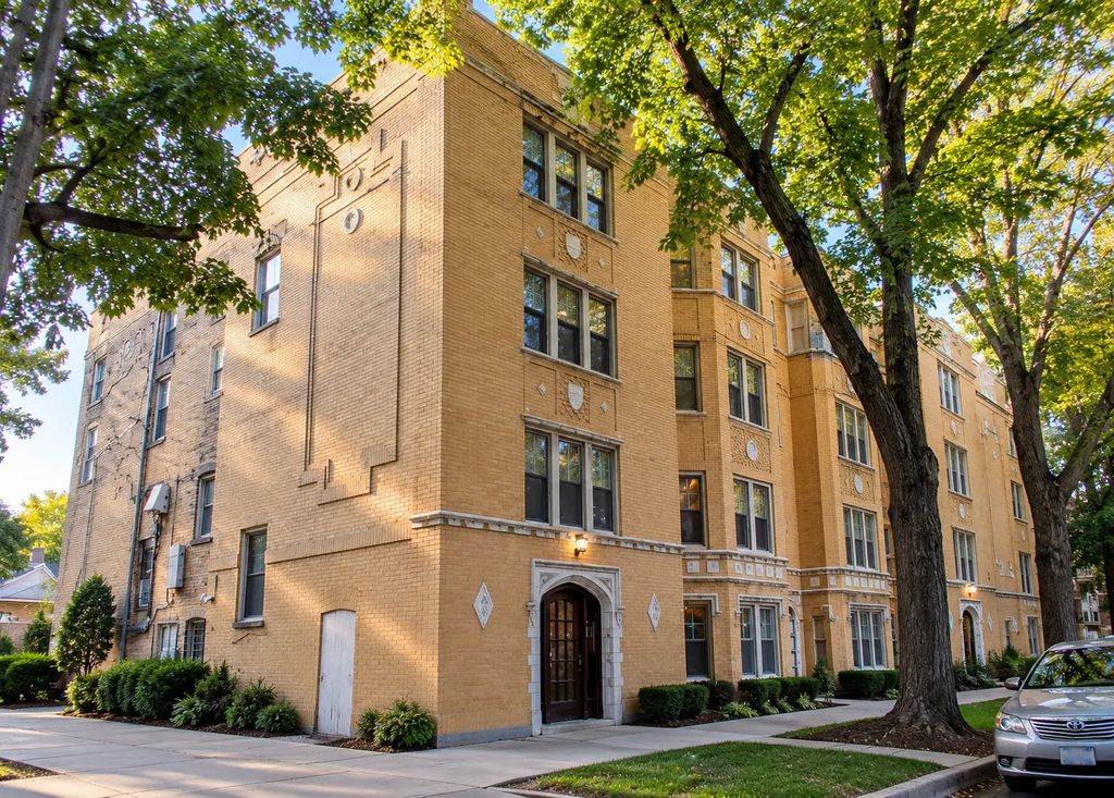 6452 N Bell Avenue 1, Chicago
