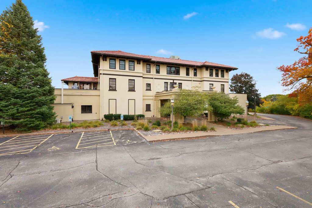 3551 7th Street, Moline