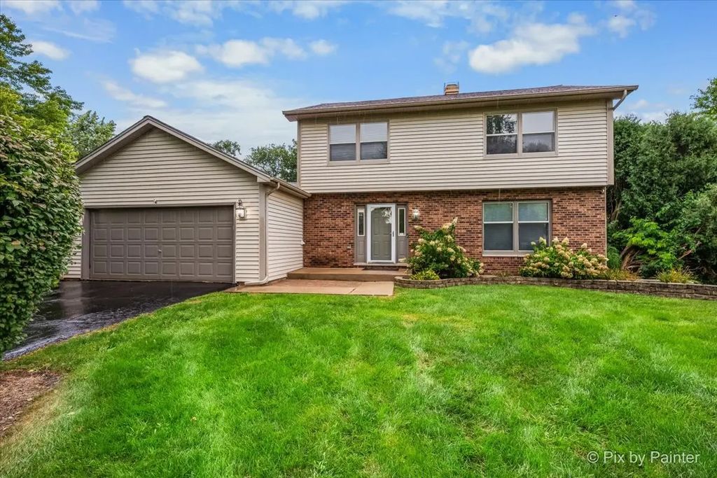 635 Pauline Court, Gilberts