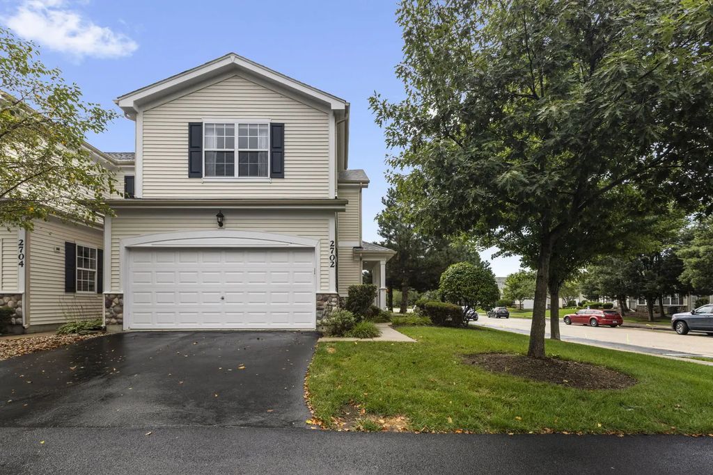 2702 Kendall Crossing, McHenry, 60051