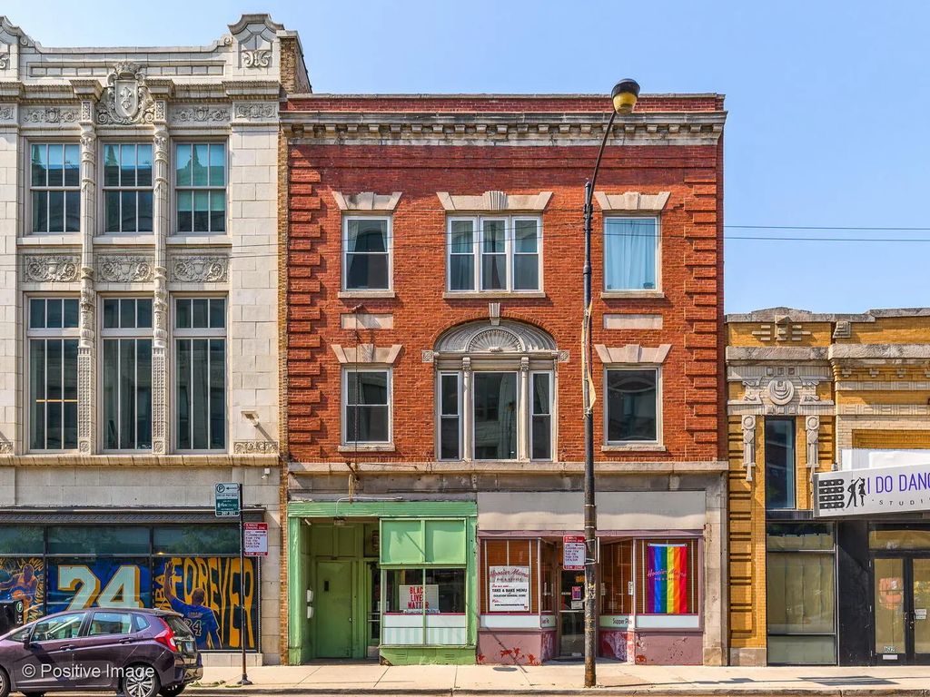 1618 W Chicago Avenue 2, Chicago