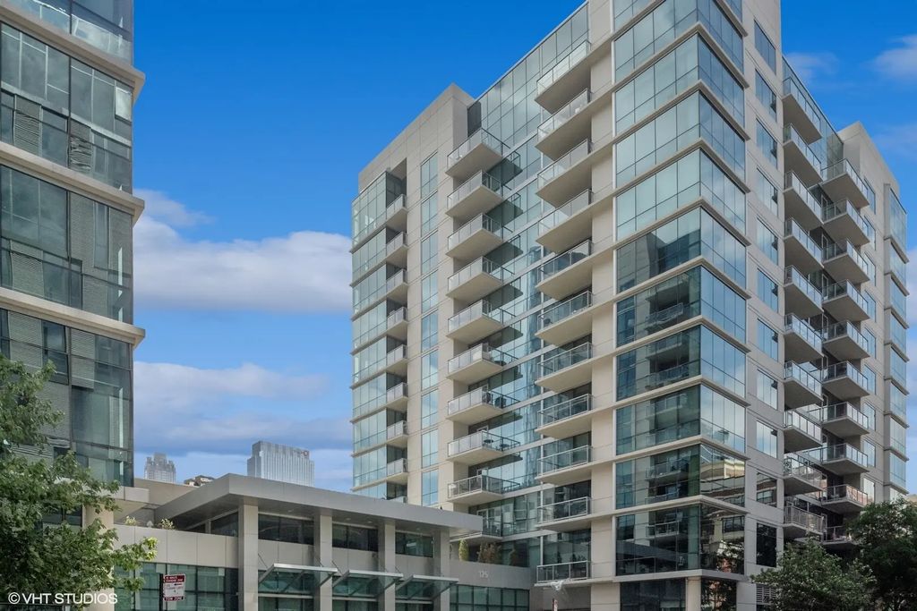 123 S Green Street 604b, Chicago, 60607