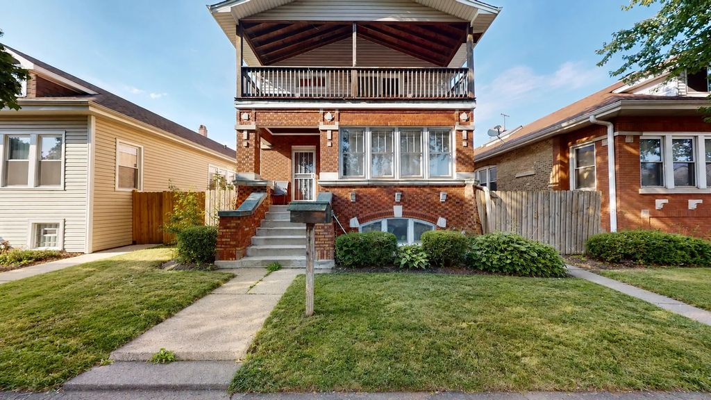 5242 W Roscoe Street 2, Chicago, 60641