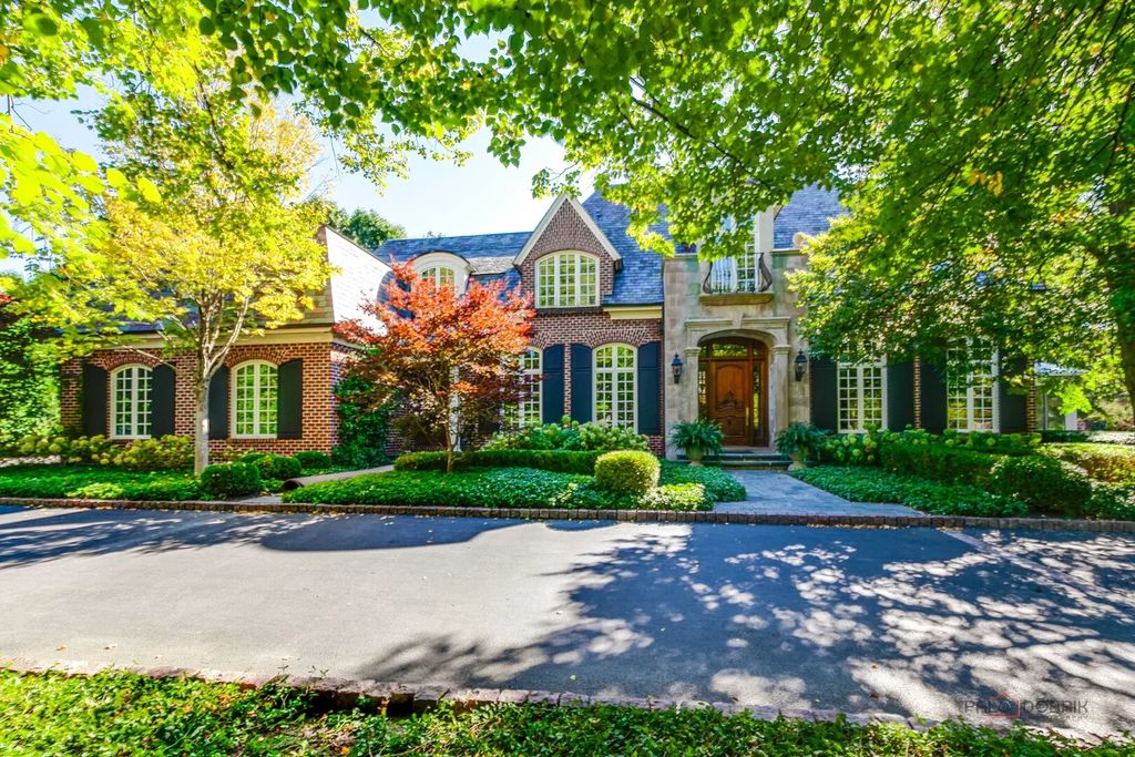 787 E Deerpath Road, Lake Forest