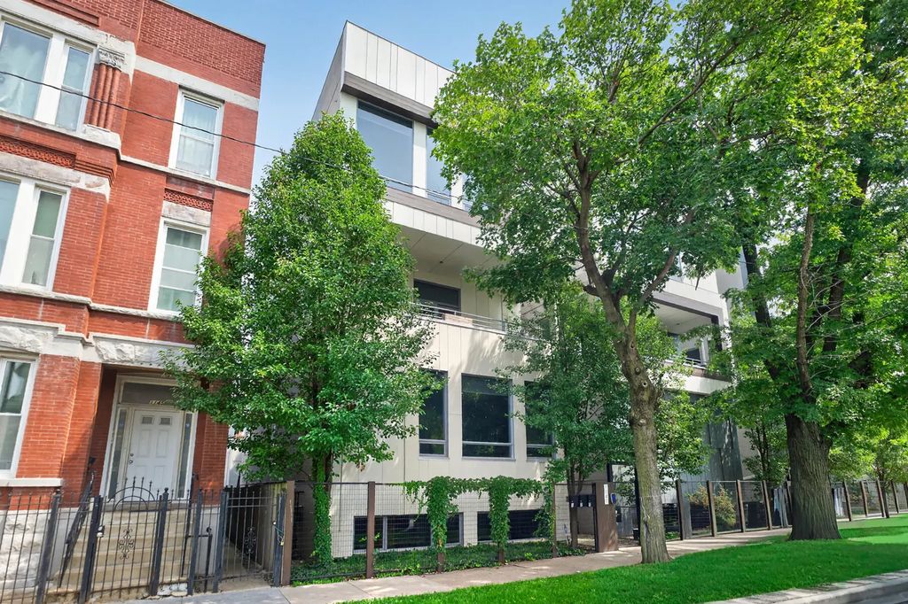 1141 N Leavitt Street 1, Chicago