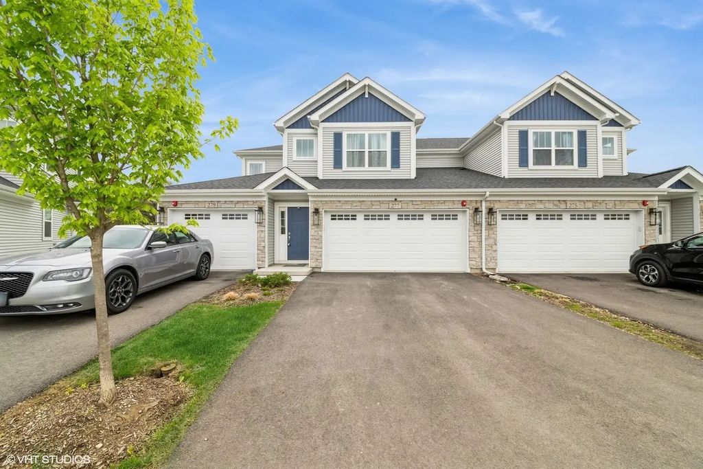 347 Masters Drive, Addison