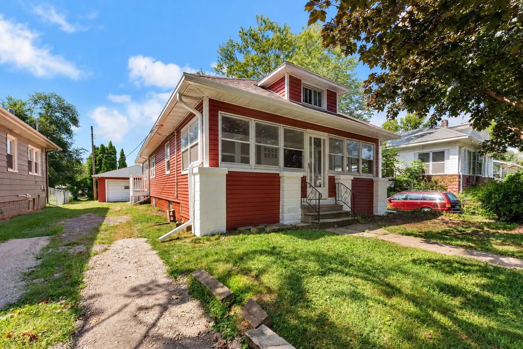 417 48th Street, Moline