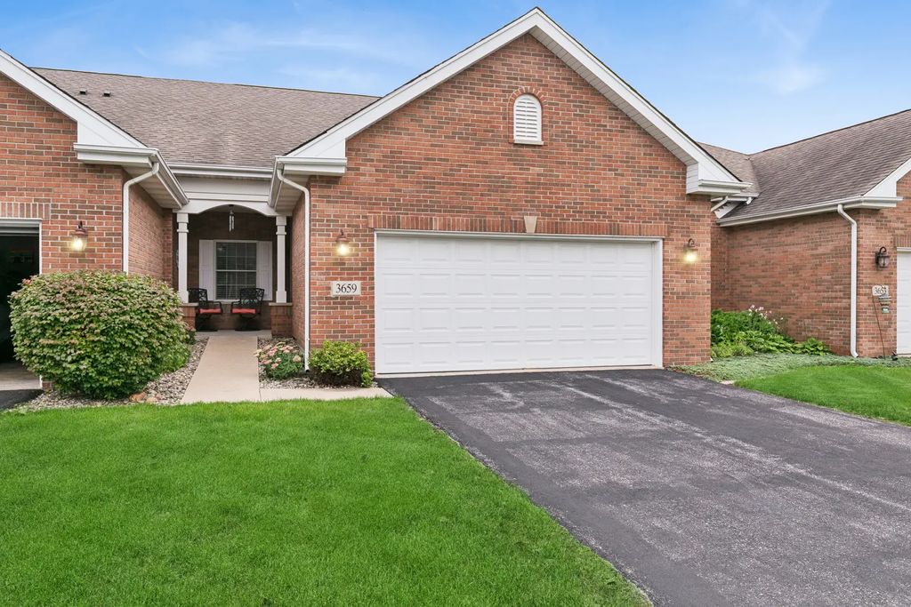 3659 193rd Place, Lansing