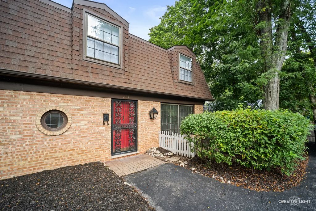114 Hillside Avenue 114, Barrington