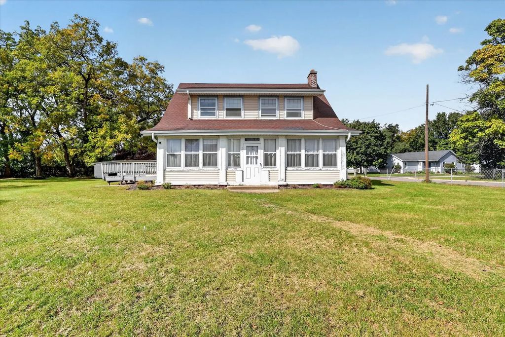 7518 N 2nd Street, Machesney Park