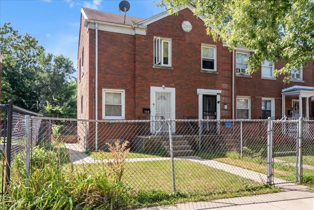 735 E 105th Place, Chicago, 60628