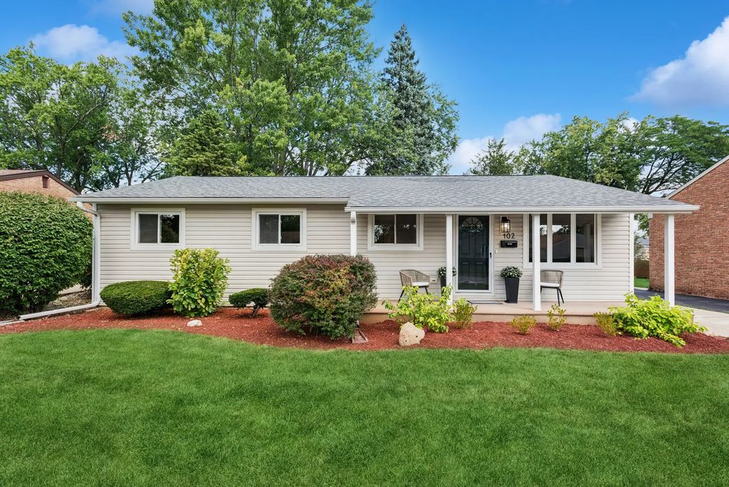 102 Oxford Lane, Glendale Heights