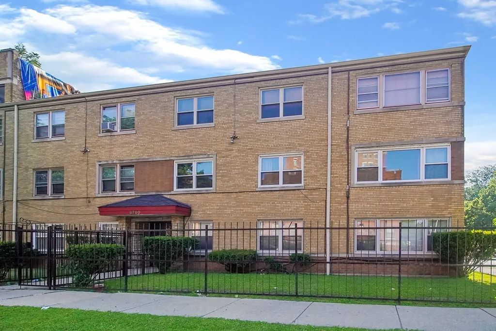 6700 S Paxton Avenue G2, Chicago