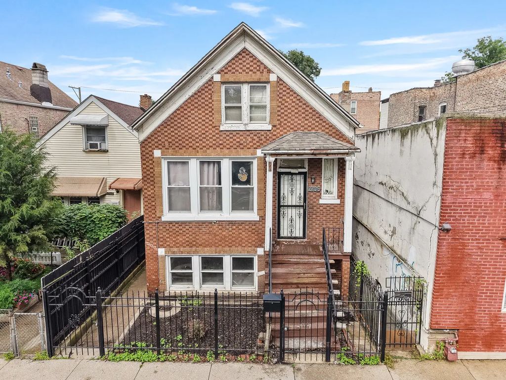 2706 S Trumbull Avenue, Chicago