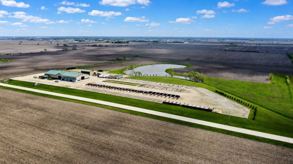 5681 White Willow Road, Minooka