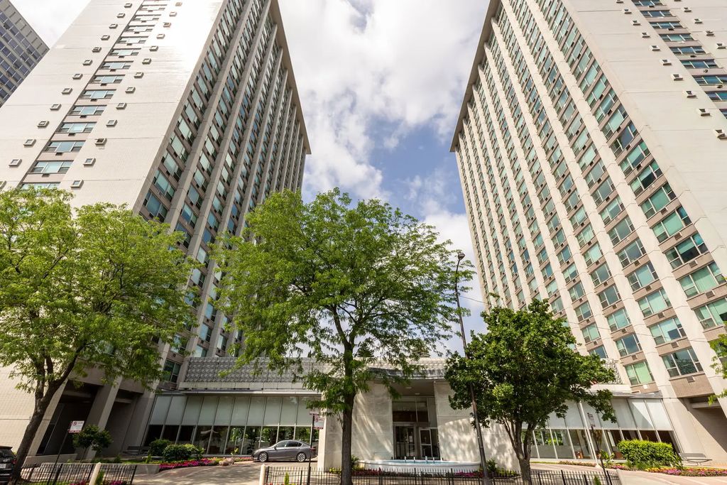 3600 N Lake Shore Drive 308, Chicago