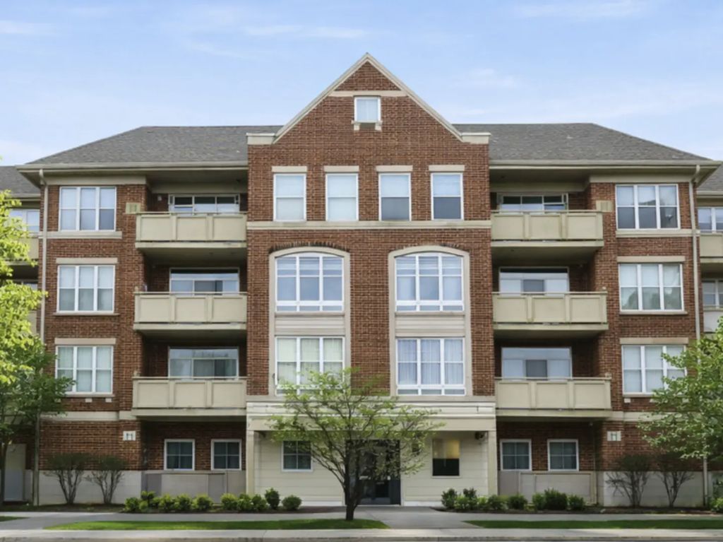 77 N Quentin Road 310, Palatine