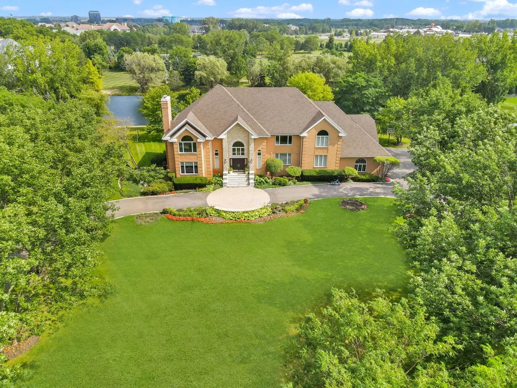 5 S Meadow Court, South Barrington