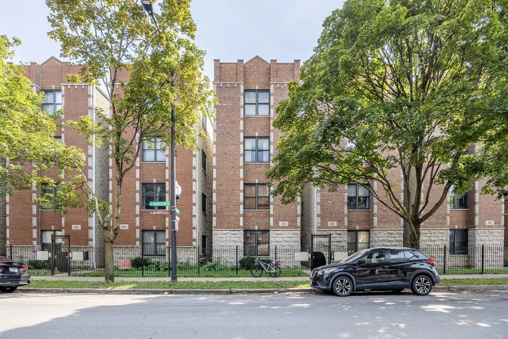 2333 W Harrison Street 1, Chicago, 60612