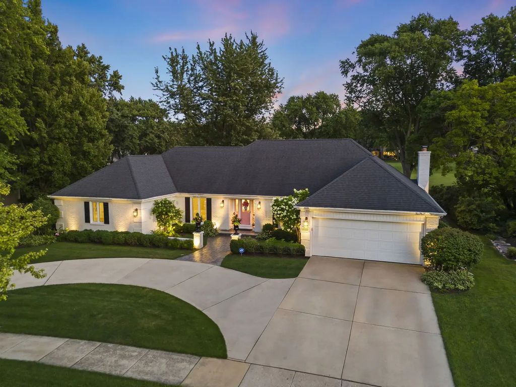 1010 Thunderbird Lane, Naperville