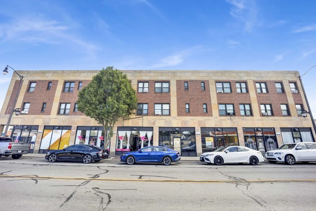 414 W Walnut Street 208, Maywood