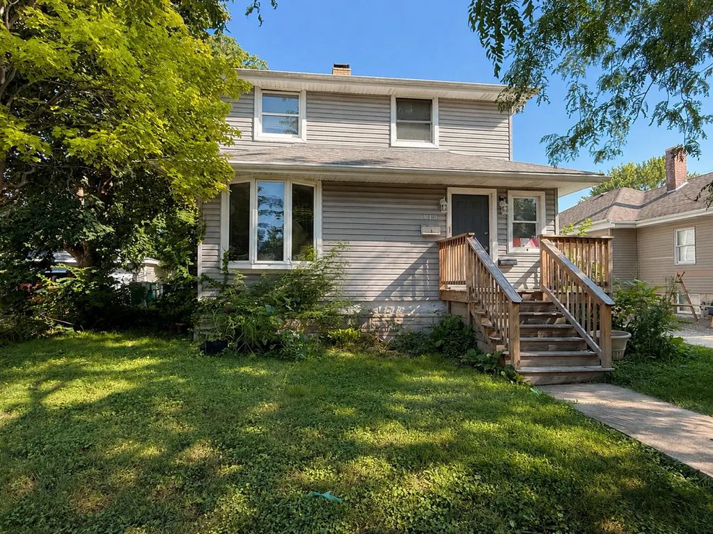 813 Richmond Street, Joliet