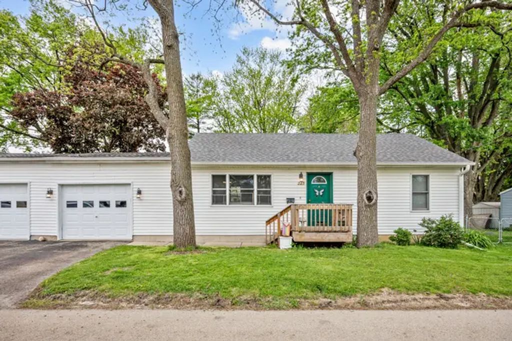 223 Ellen Street, Sycamore