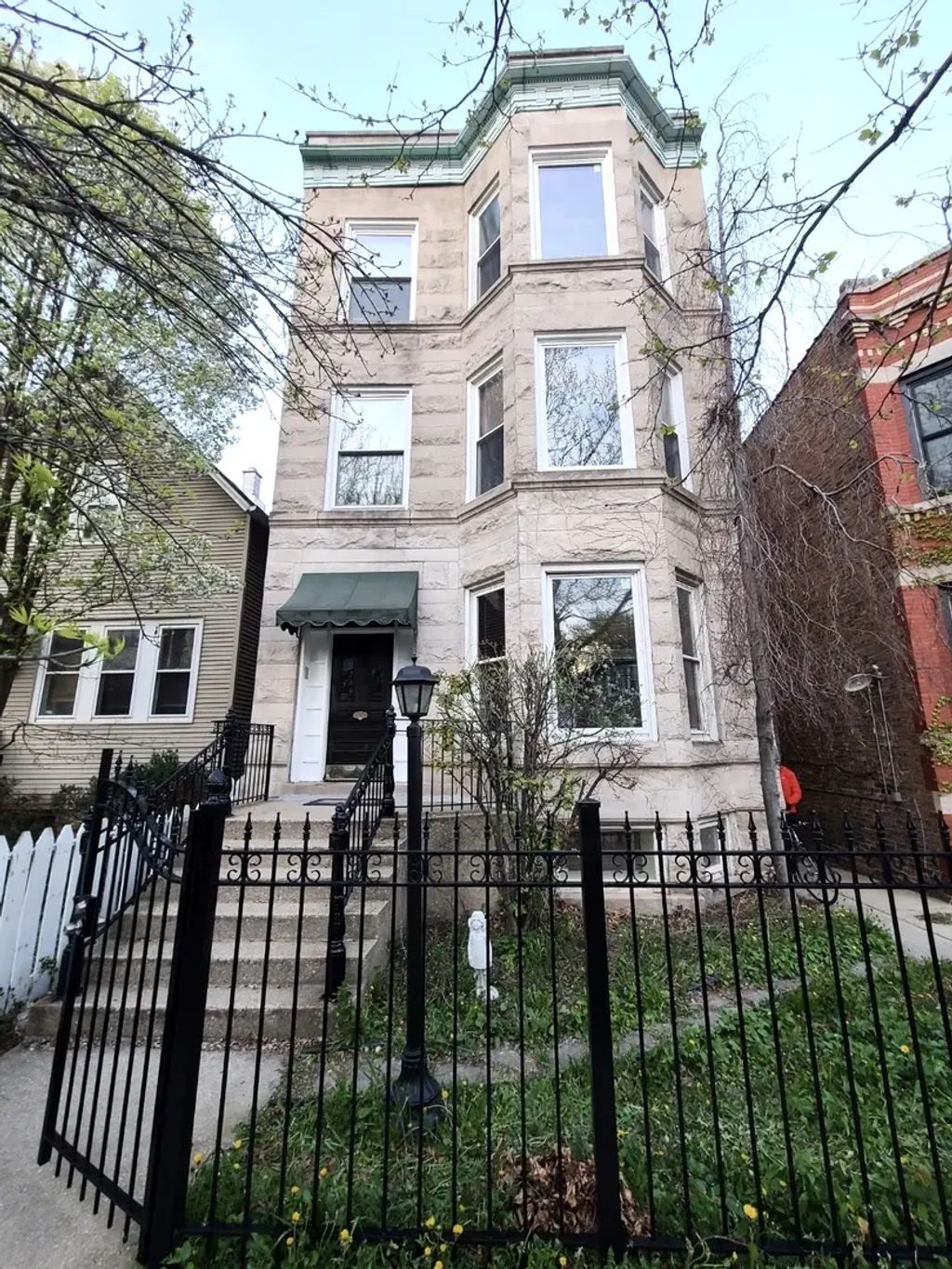 2423 N Washtenaw Avenue 3, Chicago, 60647