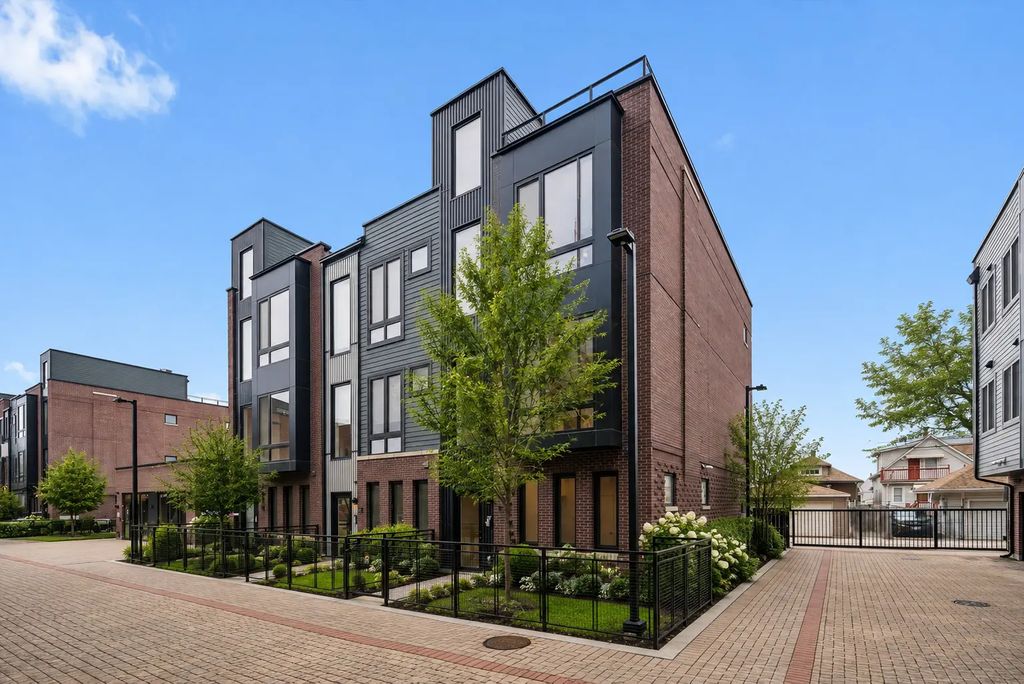 4250 W Belmont Avenue 6, Chicago, 60641