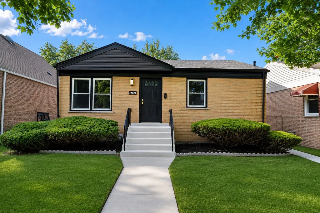438 W 126th Place, Chicago