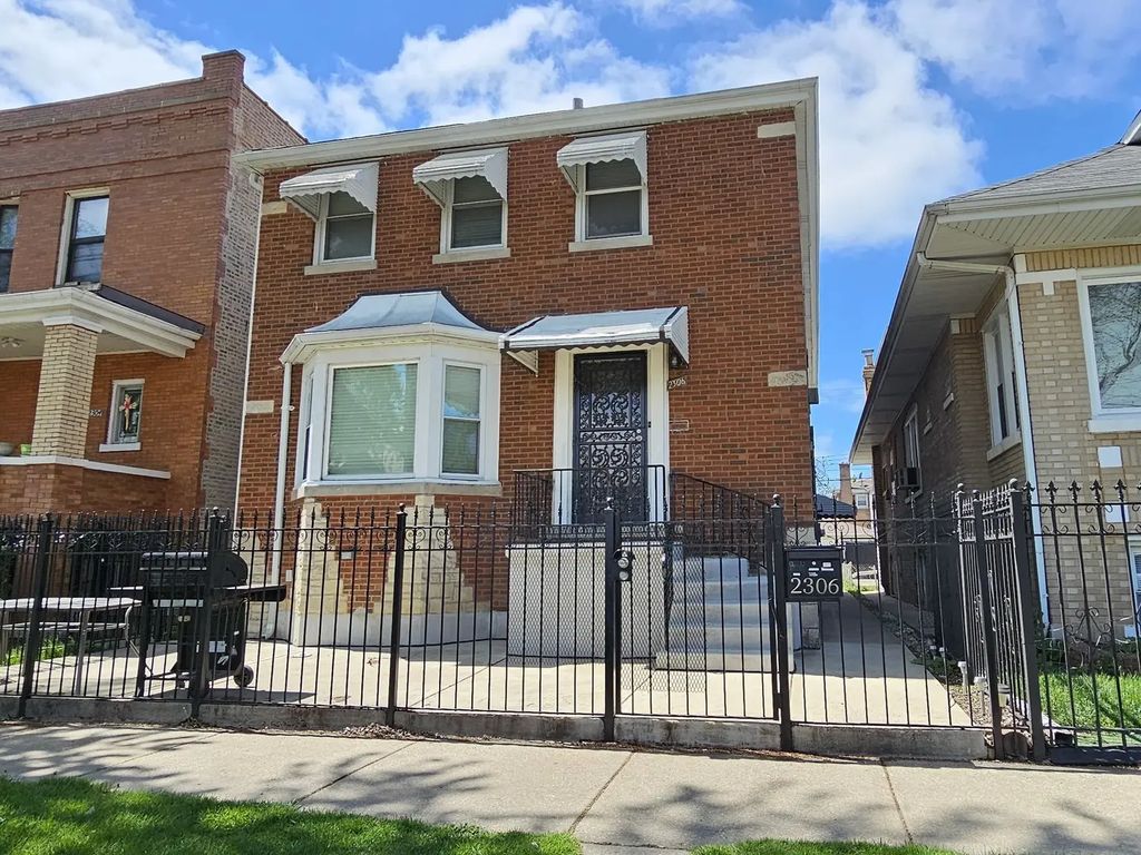 2306 N Mason Avenue G, Chicago