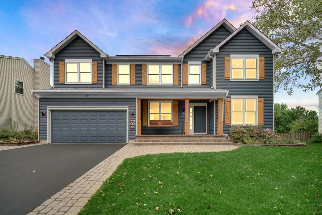 81 Summit Drive, Gilberts