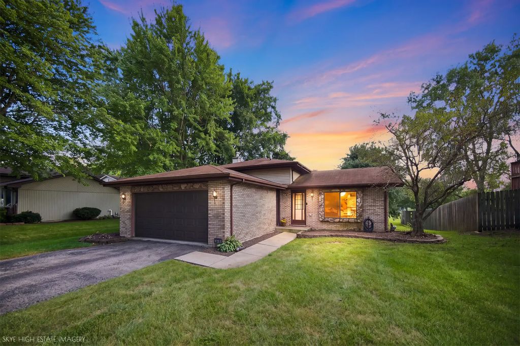 2211 Jackson Branch Drive, New Lenox