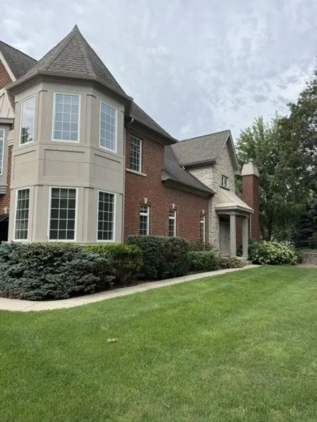 140 Roundtree Court, Bloomingdale