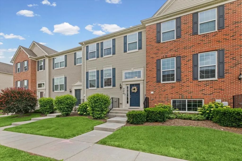 300 Lionel Drive, Grayslake