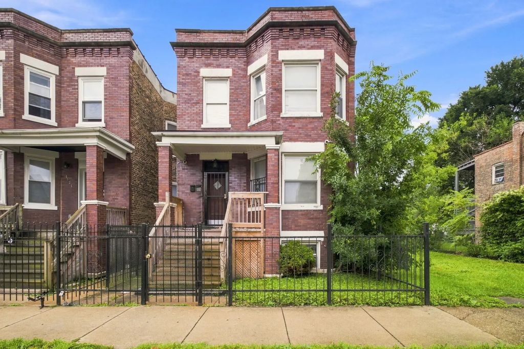 4833 W Gladys Avenue, Chicago, 60644