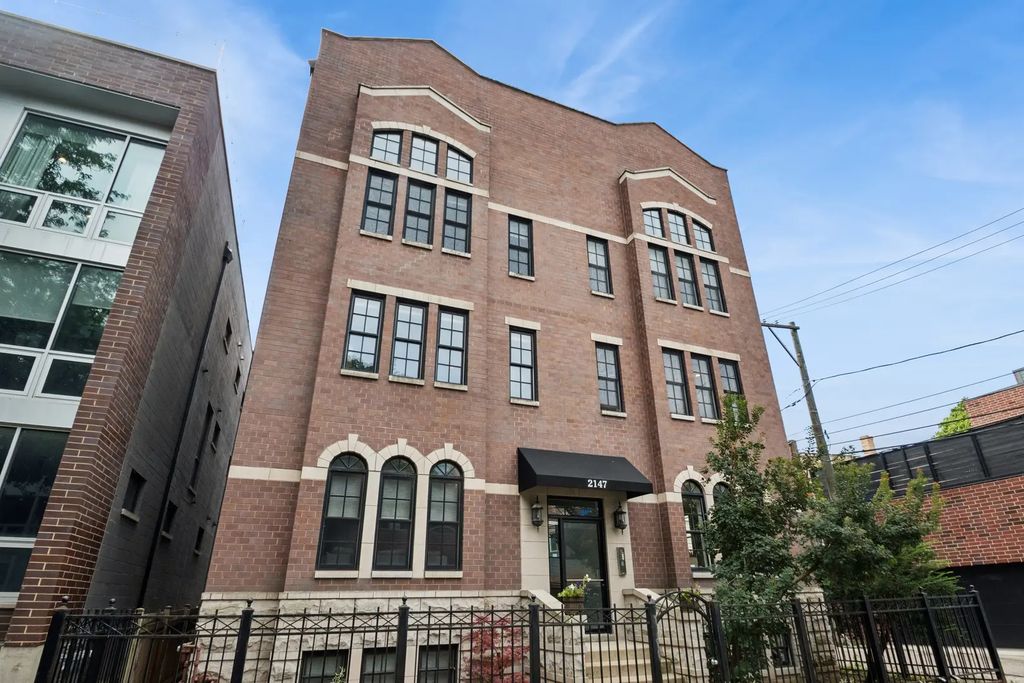 2147 W Rice Street 2e, Chicago, 60622