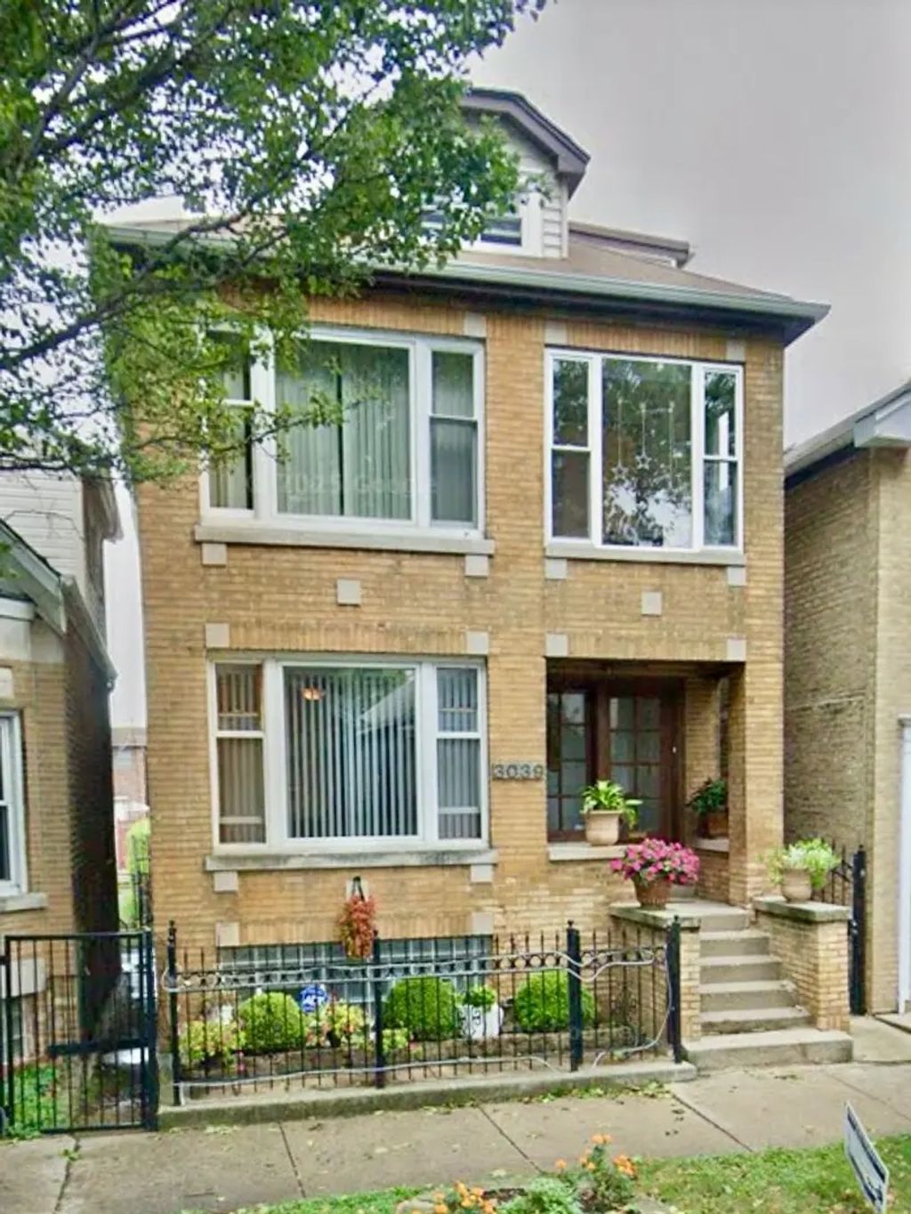 3039 S Lowe Avenue, Chicago, 60616