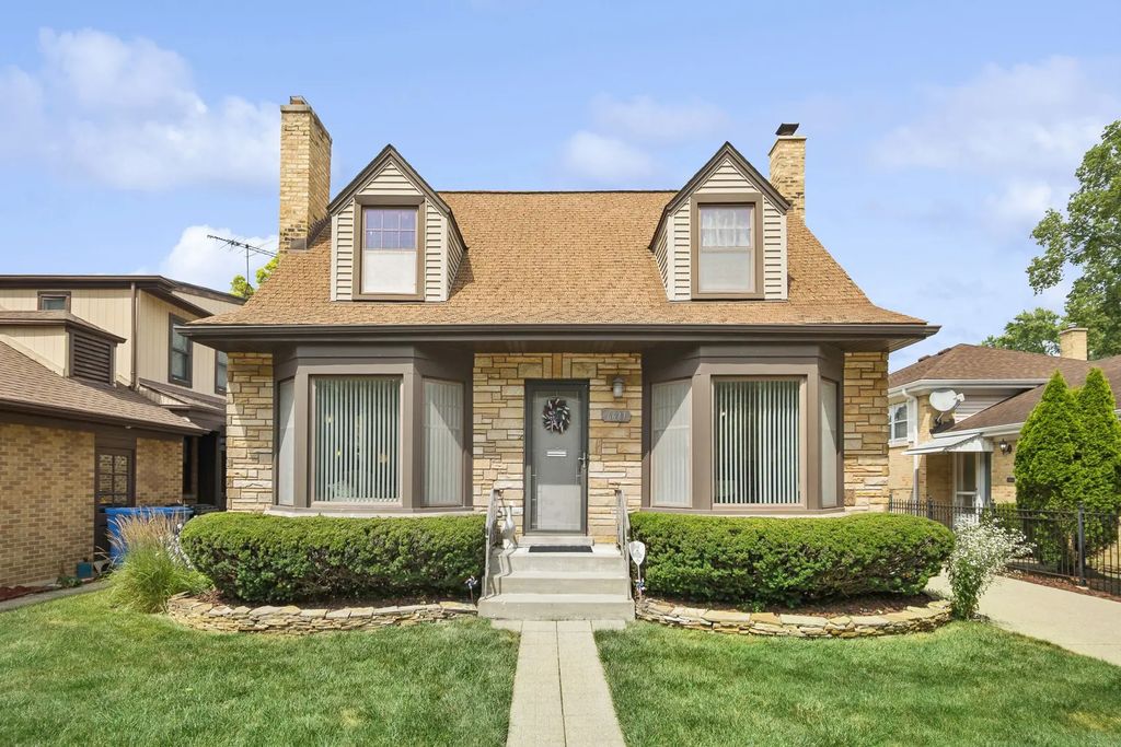 6631 N Caldwell Avenue, Chicago, 60646