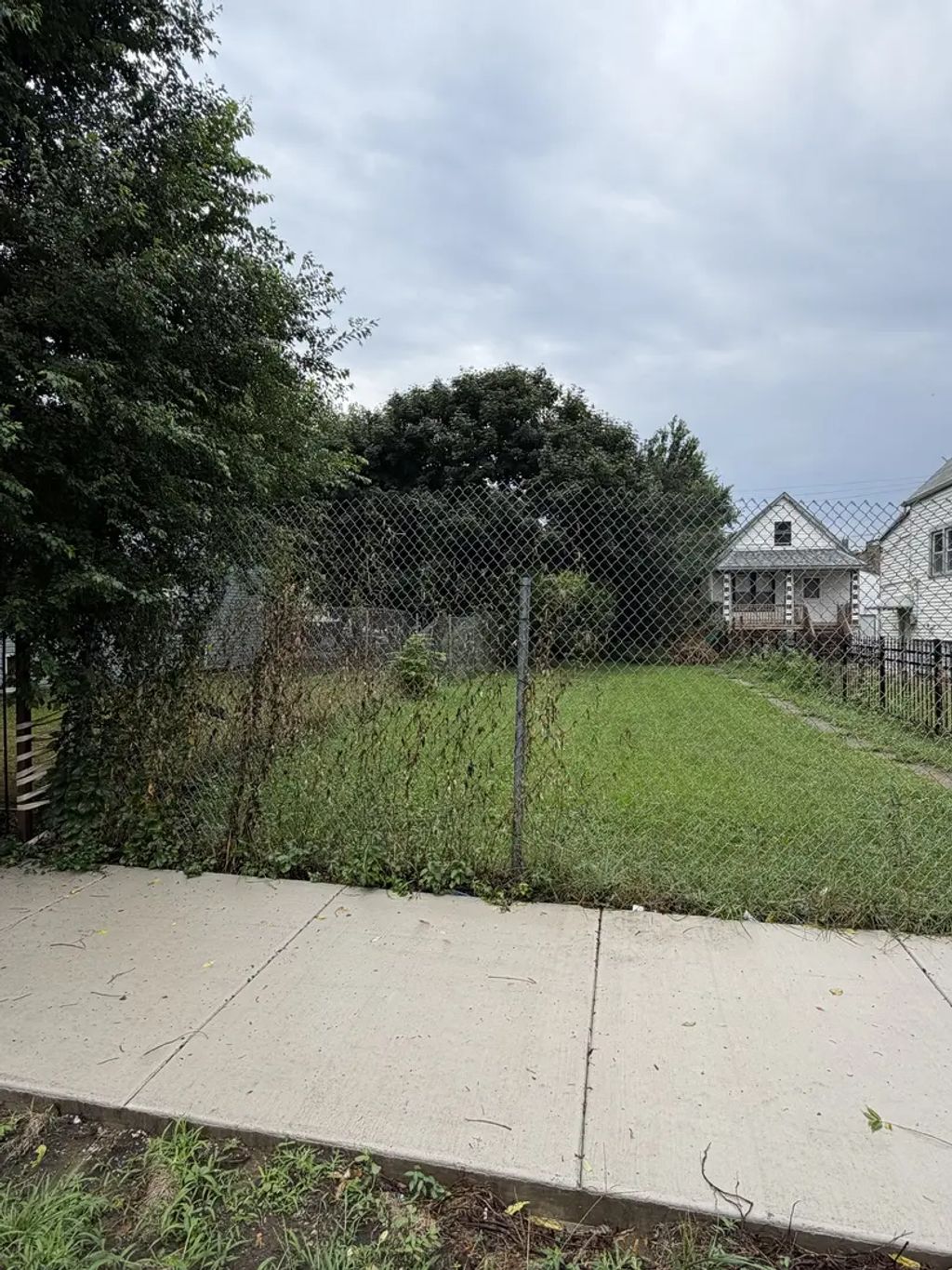 7608 S Langley Avenue, Chicago