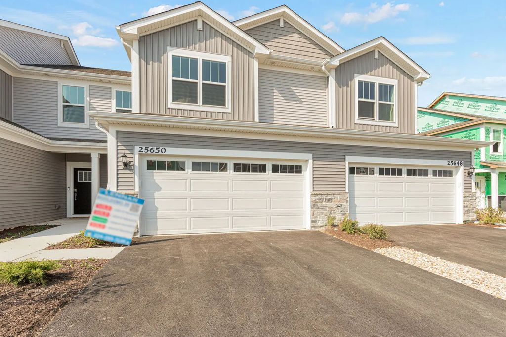 25650 W Wakefield Drive 2003, Plainfield
