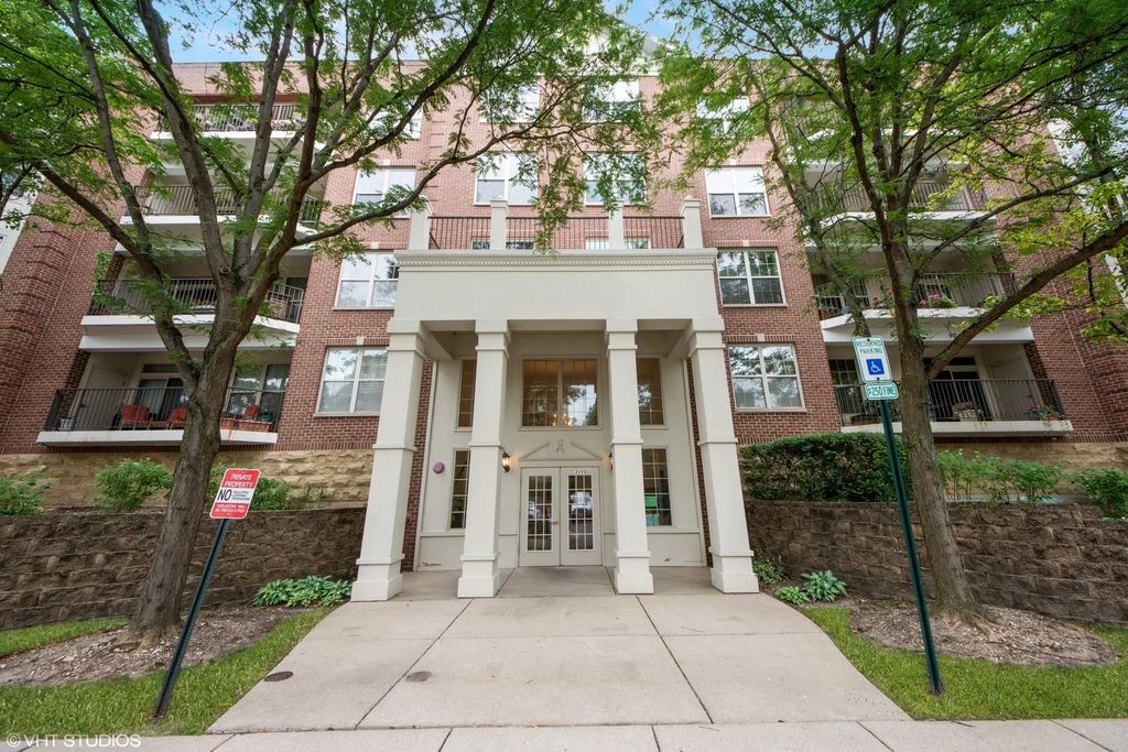 3115 Town Square Drive 408, Rolling Meadows