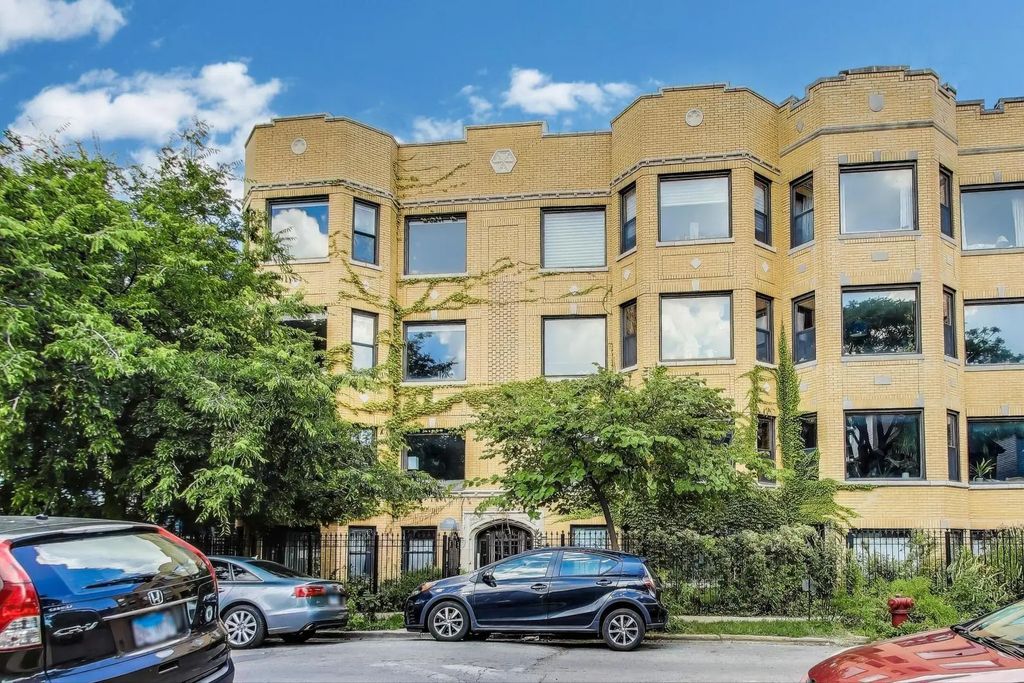 3106 W Lyndale Street 2a, Chicago