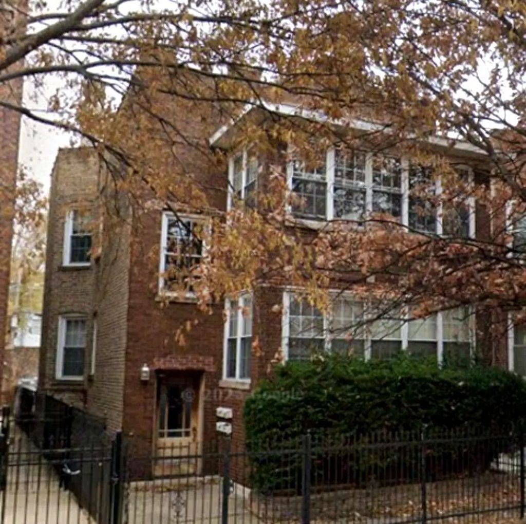 4418 N Albany Avenue, Chicago