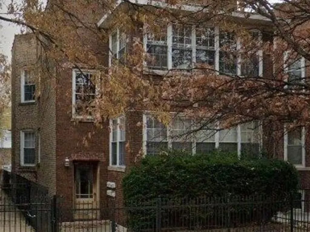 4418 N Albany Avenue, Chicago, 60625